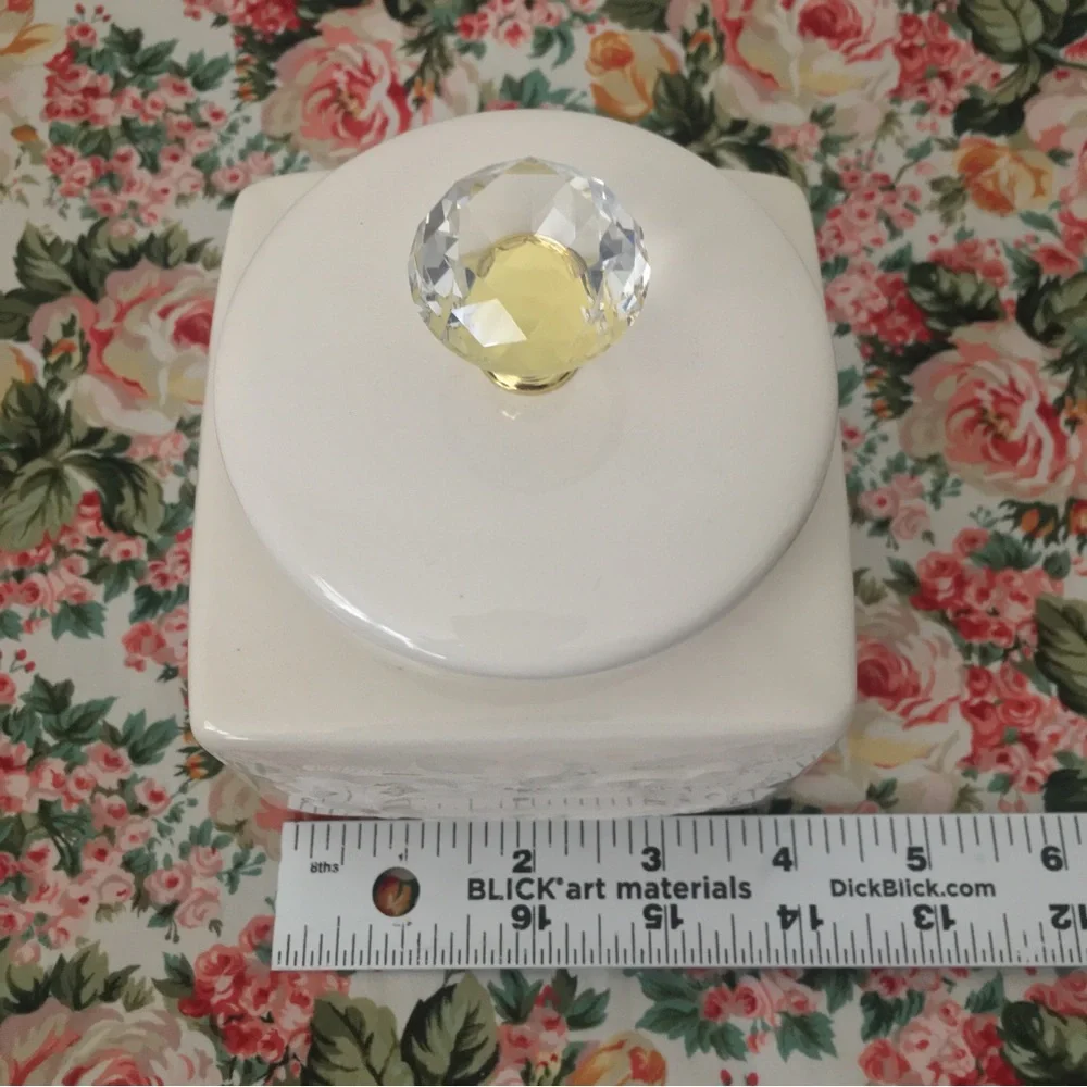 Decorative Jar with Diamond Jewel Knob